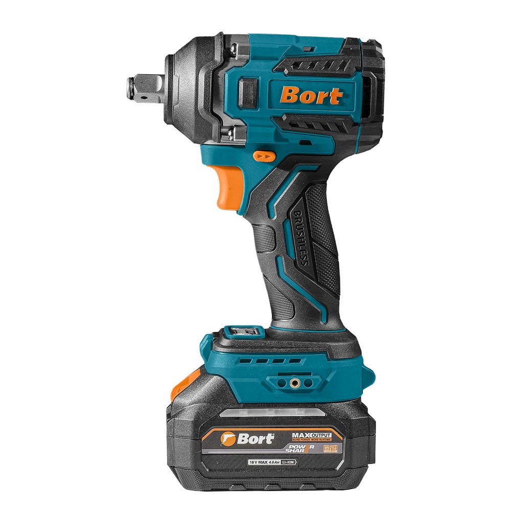 Bort ГАЙКОВЕРТ АККУМУЛЯТОРНЫЙ BORT BSR-21U (2х4АЧ+ЗУ) [93418477] { 800 Нм, 0-2700 об/мин, акб Li-Ion, аккумуляторная система Makita 18V LXT 18 В, вес 1.4 кг }