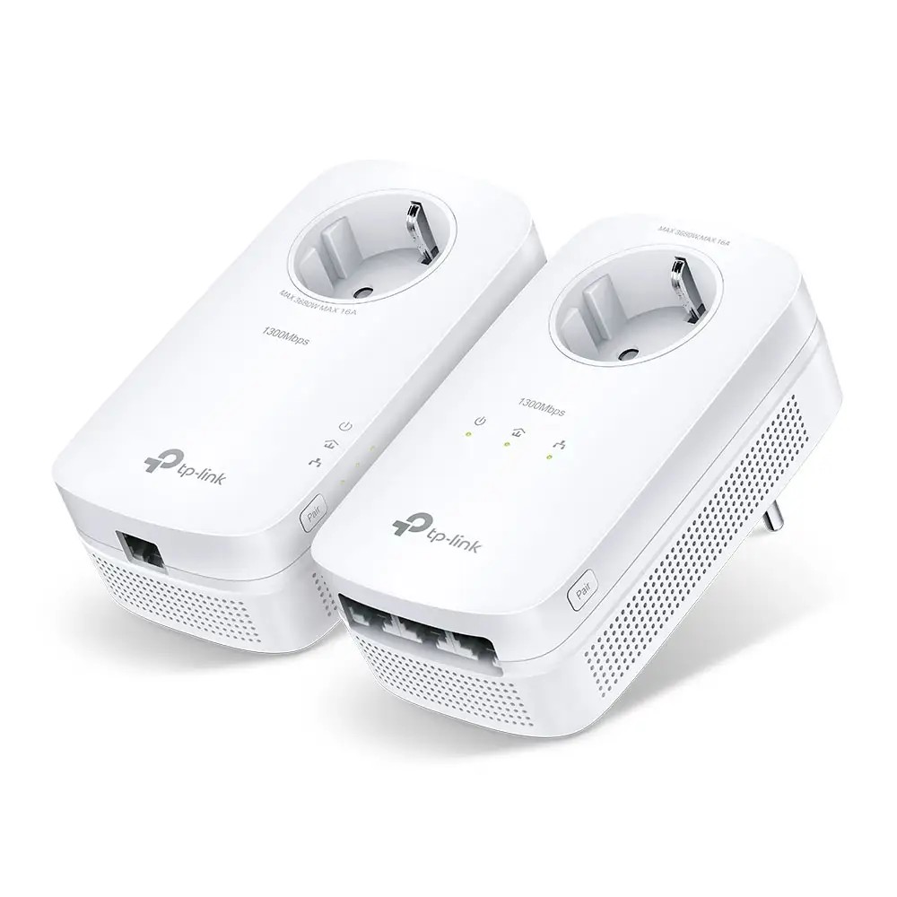 TP-Link TL-PA8033P KIT AV1300 Комплект гигабитных Powerline-адаптеров со встроенной розеткой